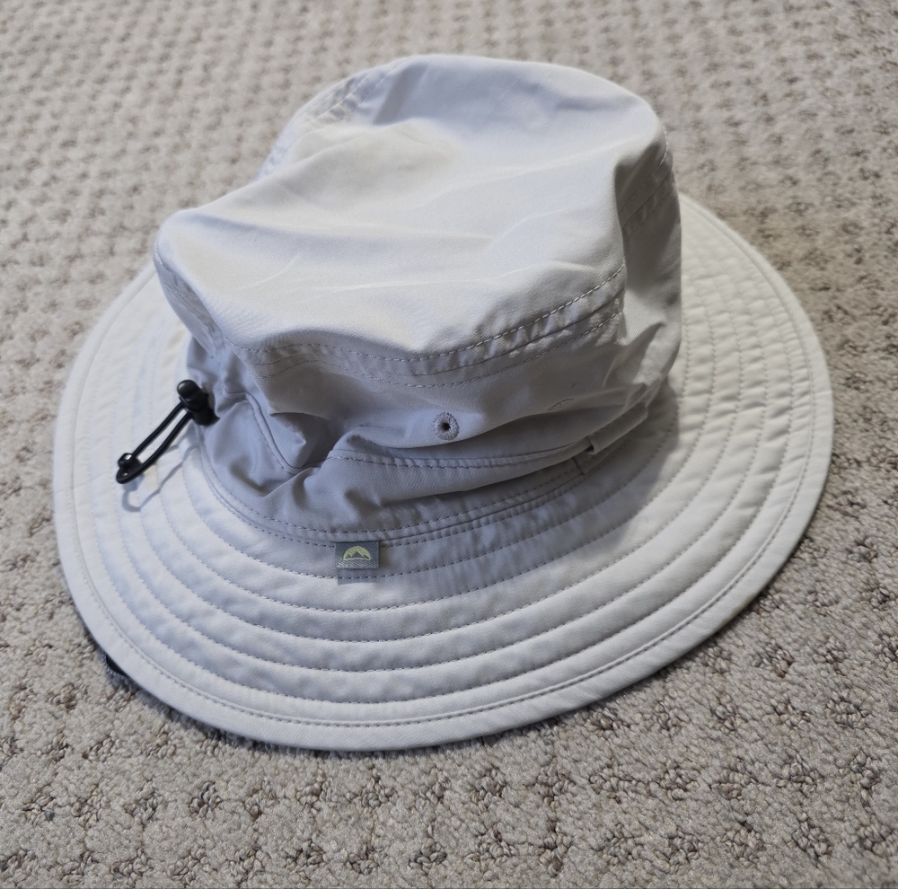 Solar escape hat